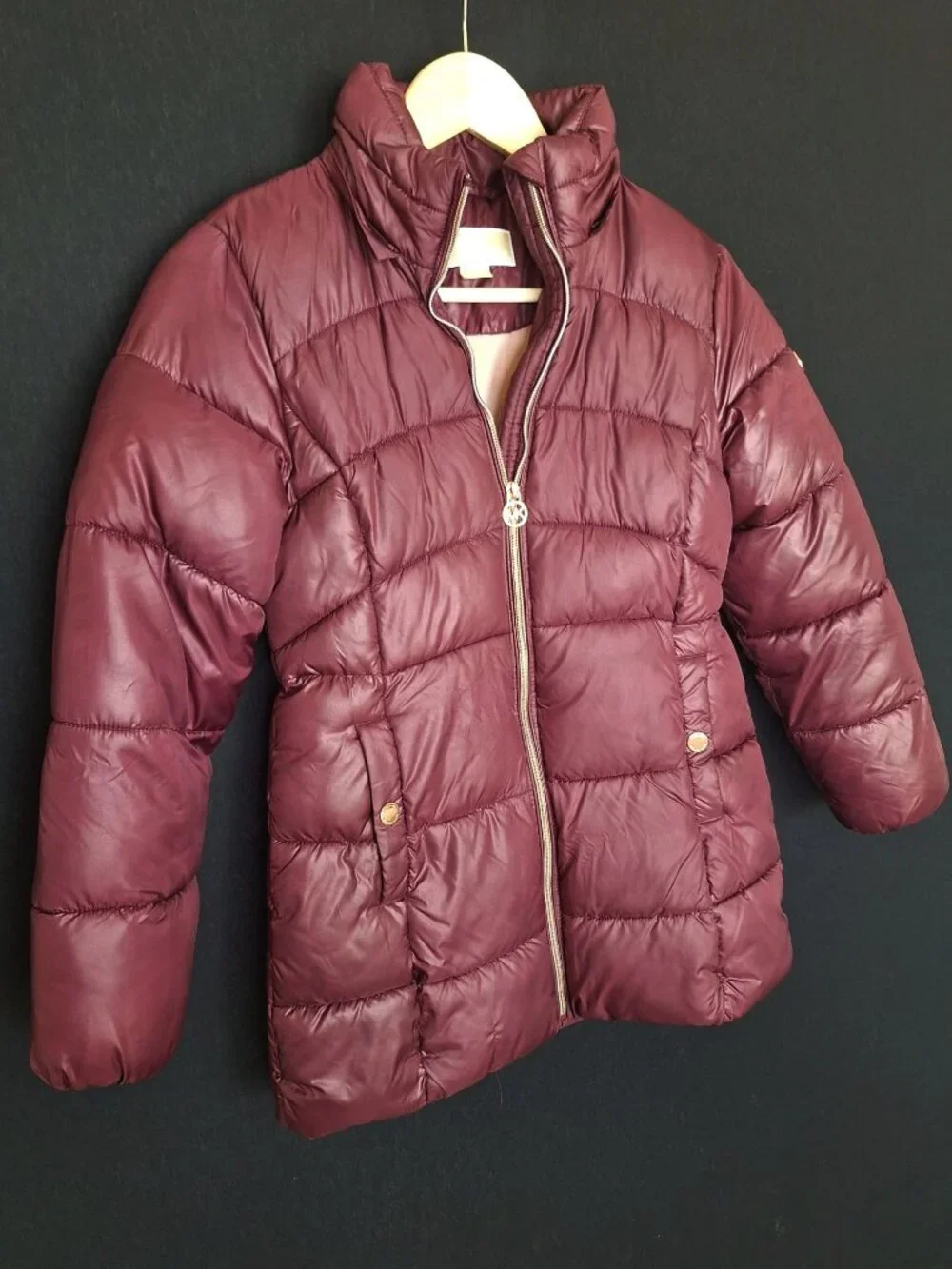 💙 Michael Kors Girls Burgundy Puffer Jacket Fleece Lined Size 14 or XL Gold Log